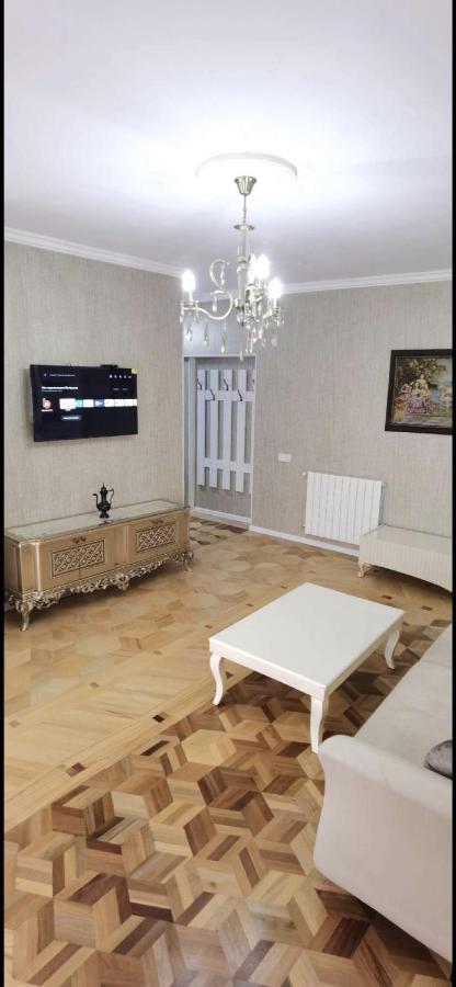 Nano'S Apartament-2 Кутаїсі Екстер'єр фото